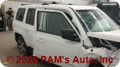 Vehicle photo 3