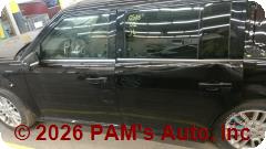 Vehicle photo 7