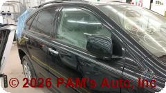 Vehicle photo 3