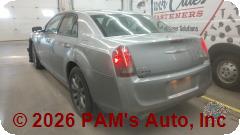 Vehicle photo 6