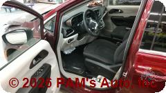 Vehicle photo 10