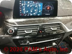 Vehicle photo 13