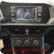 Vehicle photo 13