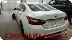 Vehicle photo 6