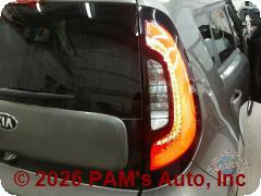 Vehicle photo 18