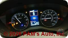 Vehicle photo 12