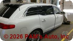 Vehicle photo 3