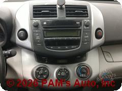 Vehicle photo 13