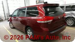 Vehicle photo 6
