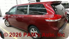 Vehicle photo 7