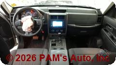 Vehicle photo 14