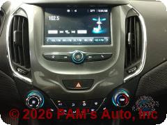 Vehicle photo 13