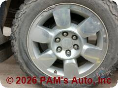 Vehicle photo 9