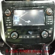 Vehicle photo 13