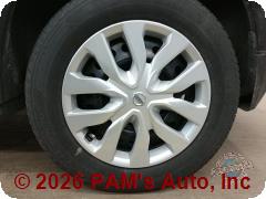 Vehicle photo 9