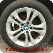 Vehicle photo 9