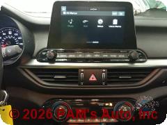 Vehicle photo 13