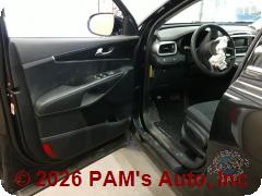 Vehicle photo 10