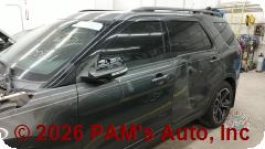 Vehicle photo 7