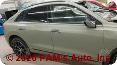 Vehicle photo 3