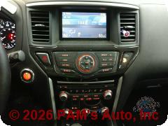 Vehicle photo 13