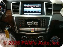 Vehicle photo 13