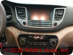 Vehicle photo 13