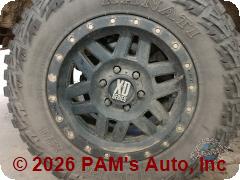 Vehicle photo 9