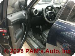 Vehicle photo 10