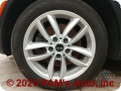 Vehicle photo 9