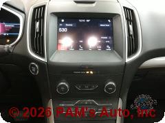 Vehicle photo 13