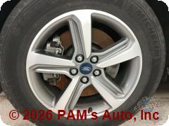 Vehicle photo 9