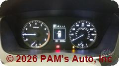 Vehicle photo 12