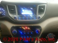 Vehicle photo 13