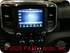 Vehicle photo 13