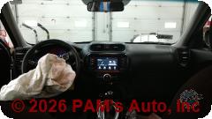 Vehicle photo 14