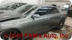 Vehicle photo 7