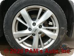 Vehicle photo 9