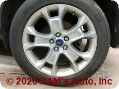 Vehicle photo 9