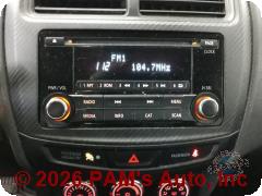 Vehicle photo 13