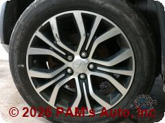 Vehicle photo 9
