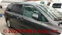 Vehicle photo 3