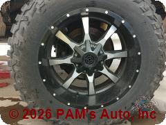 Vehicle photo 9