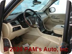 Vehicle photo 10