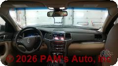 Vehicle photo 14