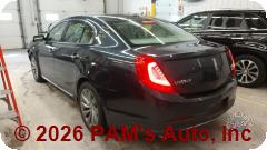 Vehicle photo 6