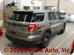 Vehicle photo 5