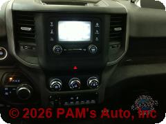 Vehicle photo 13