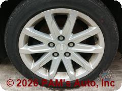 Vehicle photo 9