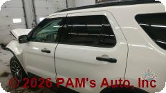 Vehicle photo 7